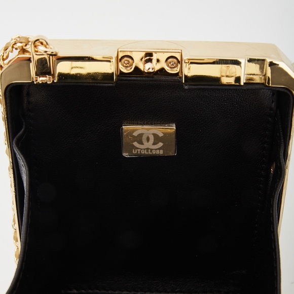 CHANEL GOLD METAL PERFUME BOTTLE EVENING BAG - Picture 6 of 7